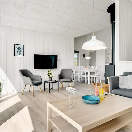 Raakel - 950m From The Sea By Interhome *