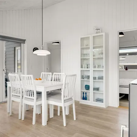 Raakel - 950m From The Sea By Interhome
