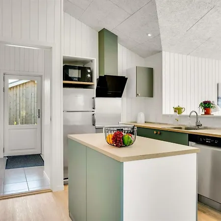 Feriehus Raakel - 950m From The Sea By Interhome *